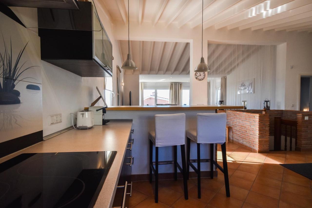 In The Second Line, Modern Beachfront Holiday Home In Costabella, Marbella Exterior photo